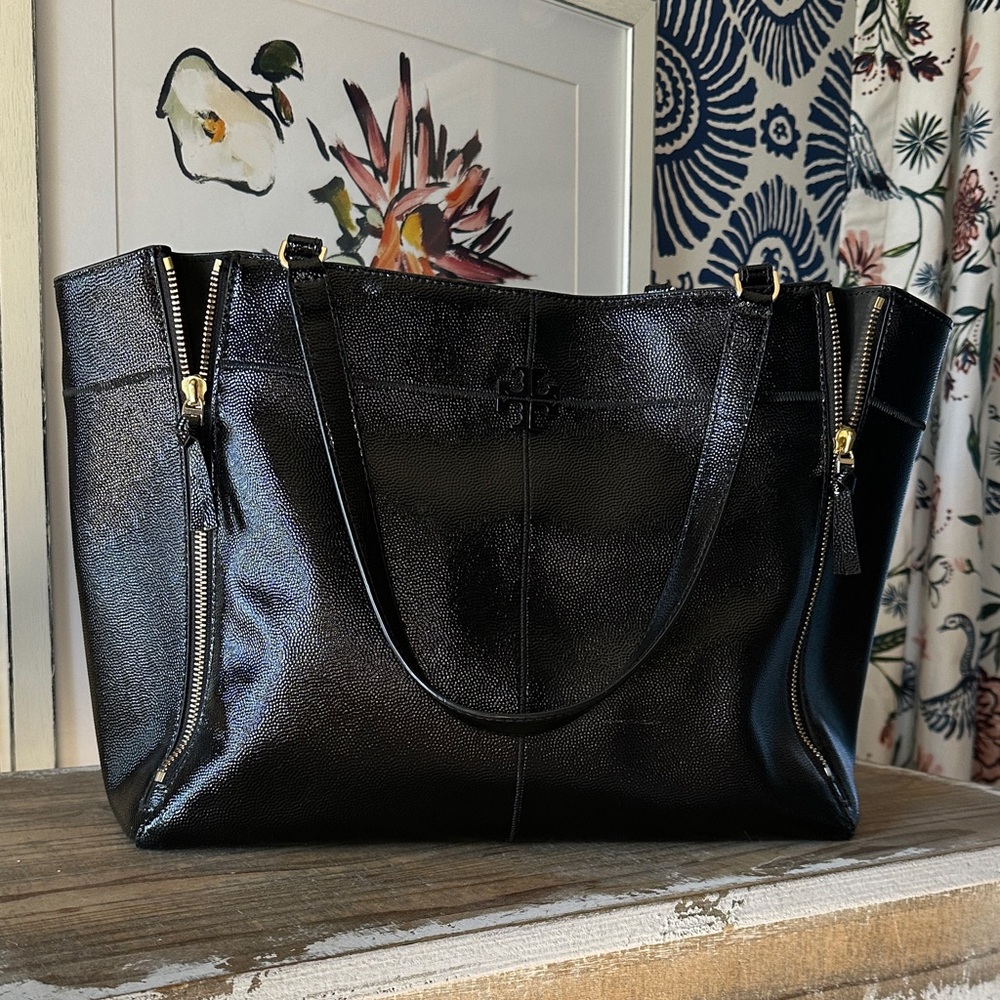 Tory Burch Ivy Side Zip - Patent Leather Tote